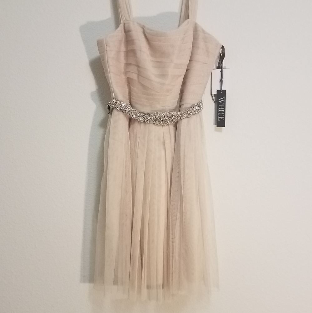 Vera Wang White Formal Dress Prom / Bridesmaid